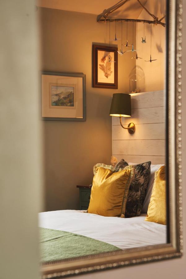 The Rising Sun 4*